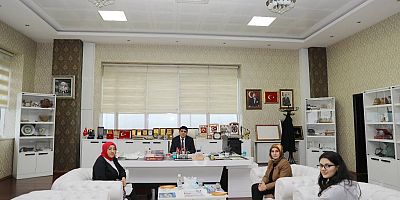 AK Parti Iğdır Kadın Kolları Başkanı  Nurgül Güneş'ten Rektör Alma'ya Ziyaret