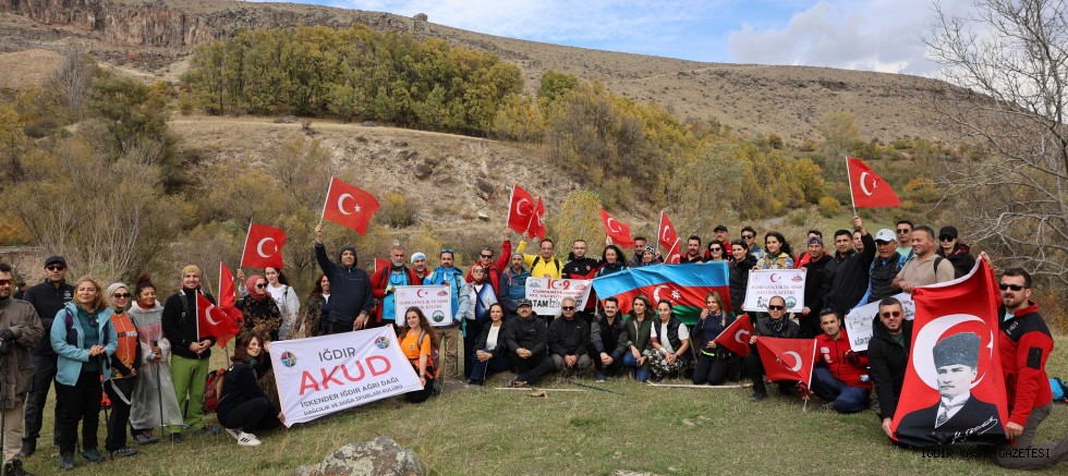 Tuzluca Üçkaya Vadisi'nde Cumhuriyet'in 102. Yılına Özel Dev Yürüyüş!